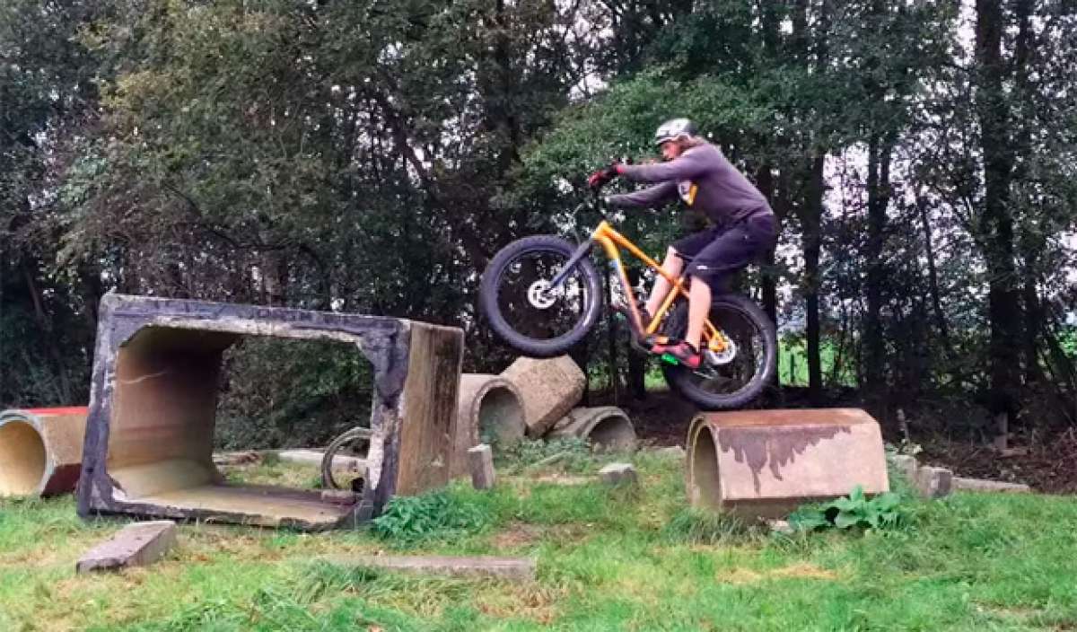 Practicando Trial con una "Fat Bike" y Rick Koekoek