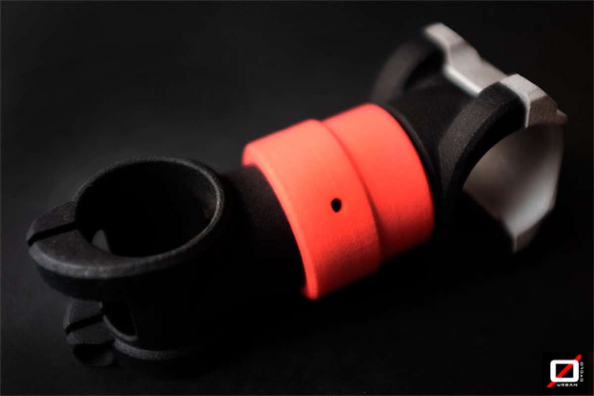 Urbancyclo Quicktwist, una potencia orientable para "aparcar" la bicicleta sin problemas