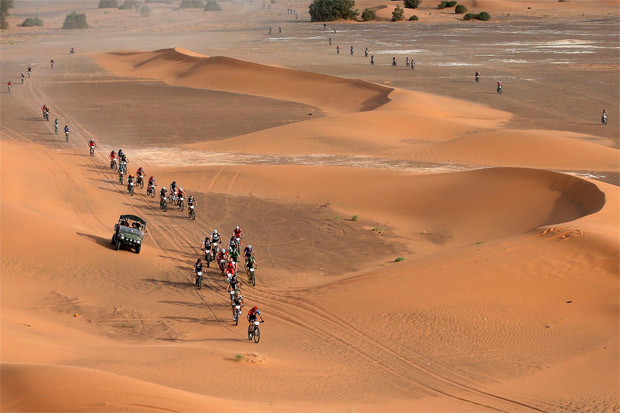 En TodoMountainBike: Cinco pruebas MTB por etapas que hacen del resto un paseo en bicicleta