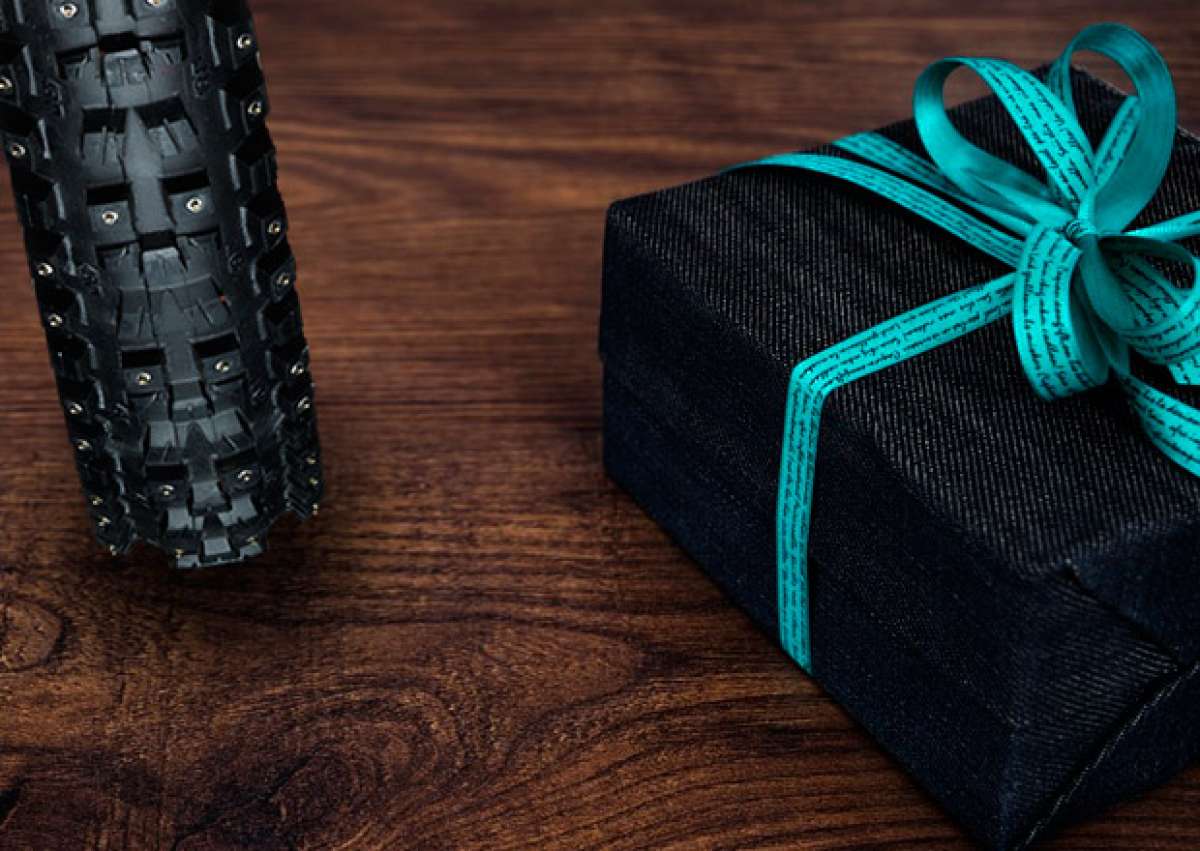 Diez regalos para conquistar a un ciclista por menos de 20 euros