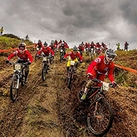 Doscientas corredoras "a la caza" del zorro: así fue la Red Bull Foxhunt 2017