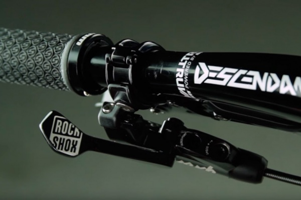 Máxima ergonomía con el nuevo mando remoto para tijas RockShox Reverb