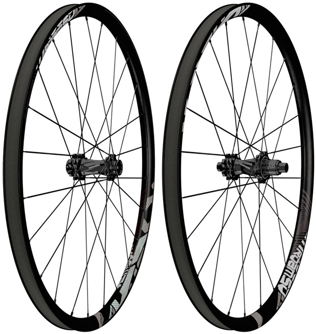 SRAM Roam 50, nuevas y versátiles ruedas de carbono para amantes del Trail