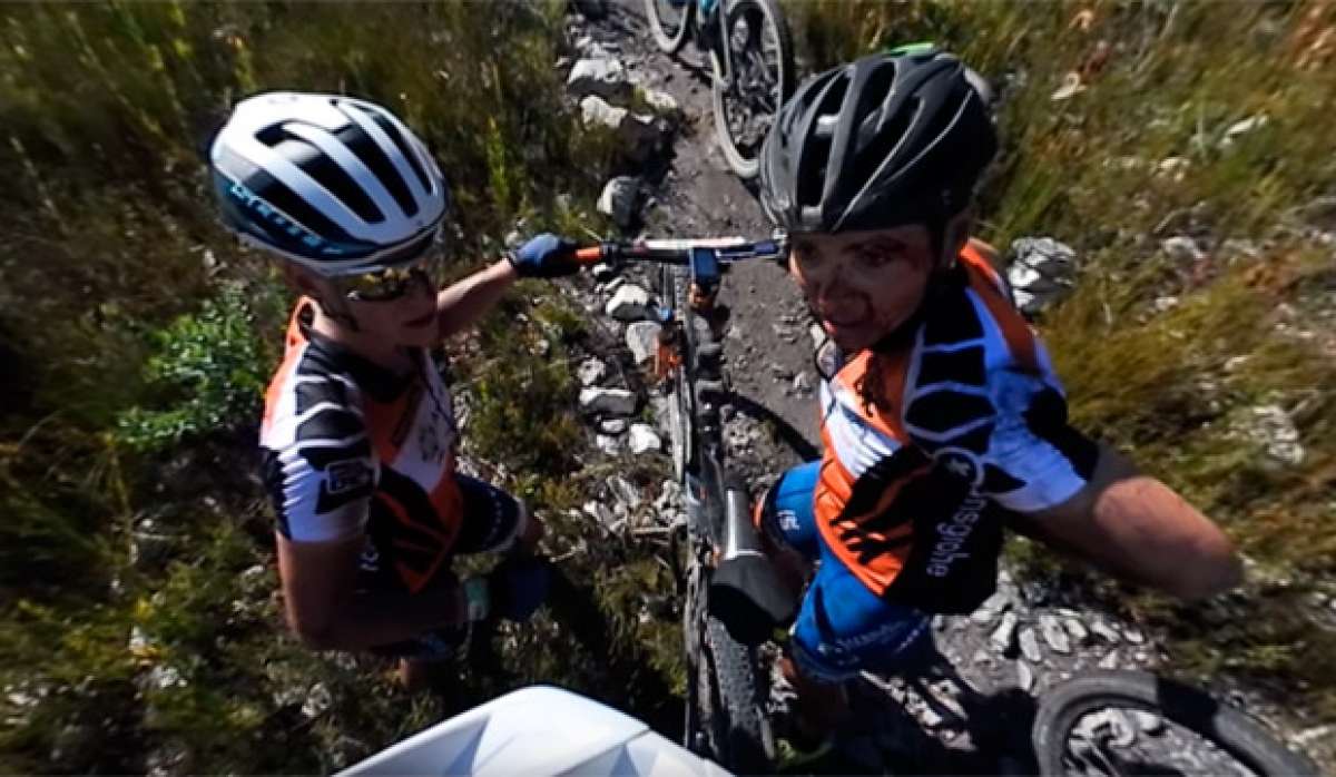 La brutal caída de Sabine Spitz en la primera etapa de la Cape Epic 2017, en un vídeo de 360º