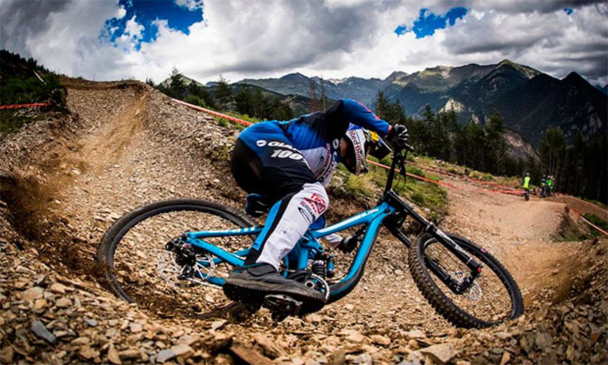 ¿Enduro o DH? Llegan las zapatillas Giant Line y Giant Shuttle
