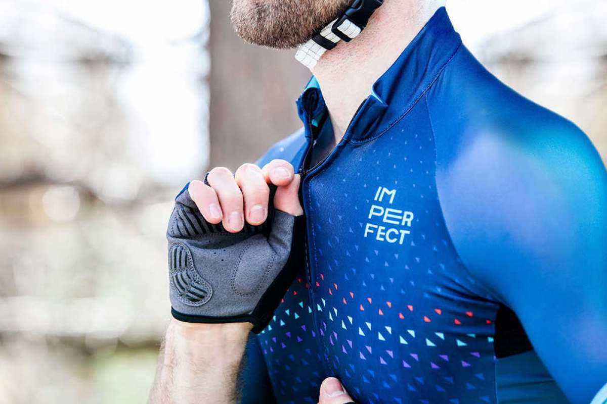 Deporvillage lanza al mercado su propia marca de ropa ciclista: Imperfect
