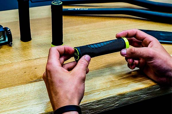 SQlab 70X, los puños que utiliza Fabio Wibmer en sus increíbles vídeos de Freeride
