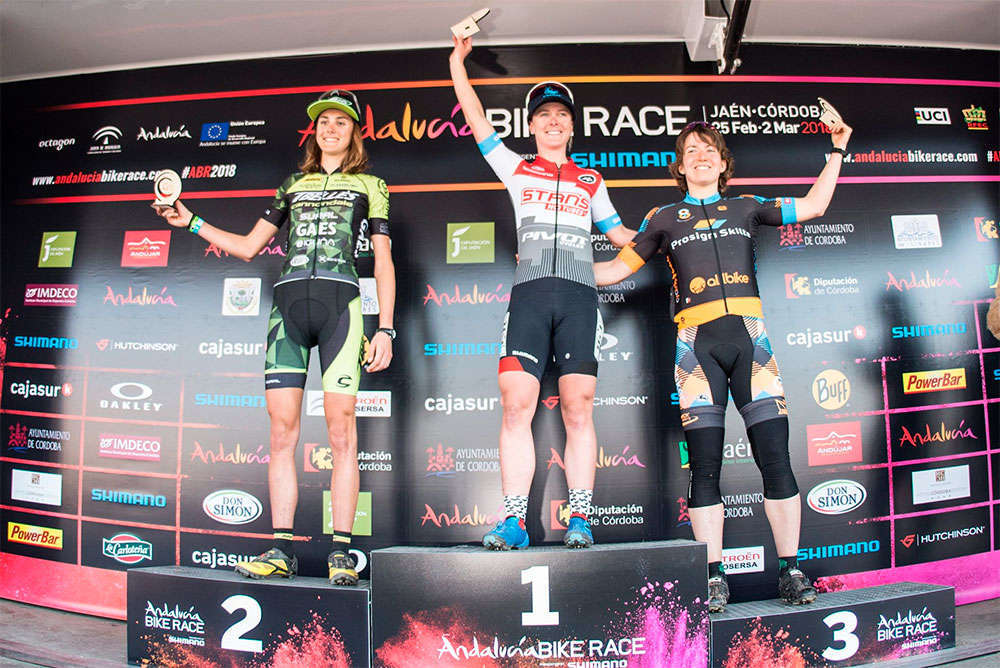 En TodoMountainBike: Matouš Ulman y Chloe Woodruff, primeros líderes de la Andalucía Bike Race presented by Shimano 2018