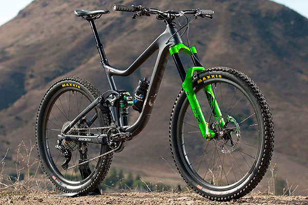 Suspensiones DVO para las bicicletas del Giant Factory Off-Road Team durante la temporada 2018
