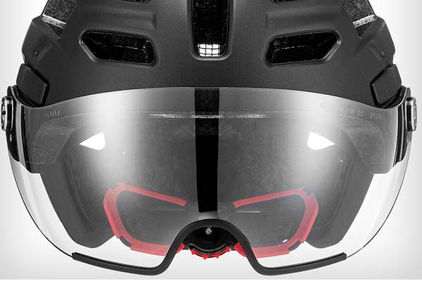 Uvex Finale Visor, un interesante casco con visor integrado para pedalear por la ciudad