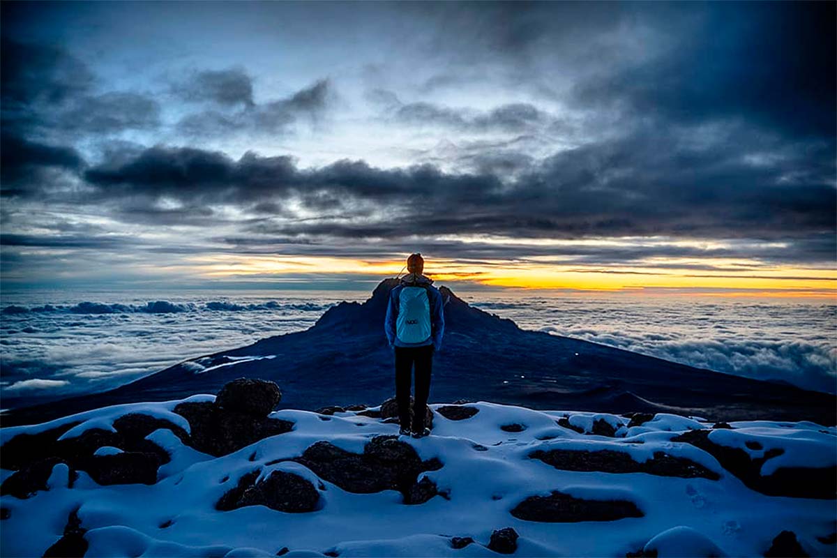 En TodoMountainBike: El ascenso de Tomi Misser al Kilimanjaro desde detrás de las cámaras