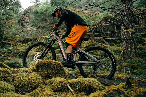 Devinci Cycles presenta las AC, DC y EP, tres e-MTB de 170, 150 y 130 mm de recorrido respectivamente