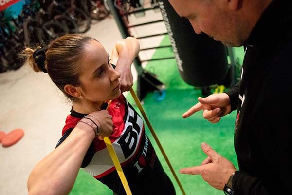 Así son los entrenamientos en gimnasio de Carlos Coloma y Rocío del Alba García