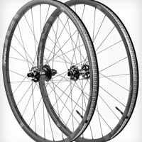 E*thirteen presenta las XCX Race, unas ruedas de carbono ultraligeras para bicis de XC y Trail