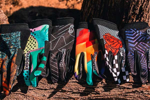 BikeSur Sport introduce en España los llamativos guantes ciclistas de Handske Gloves