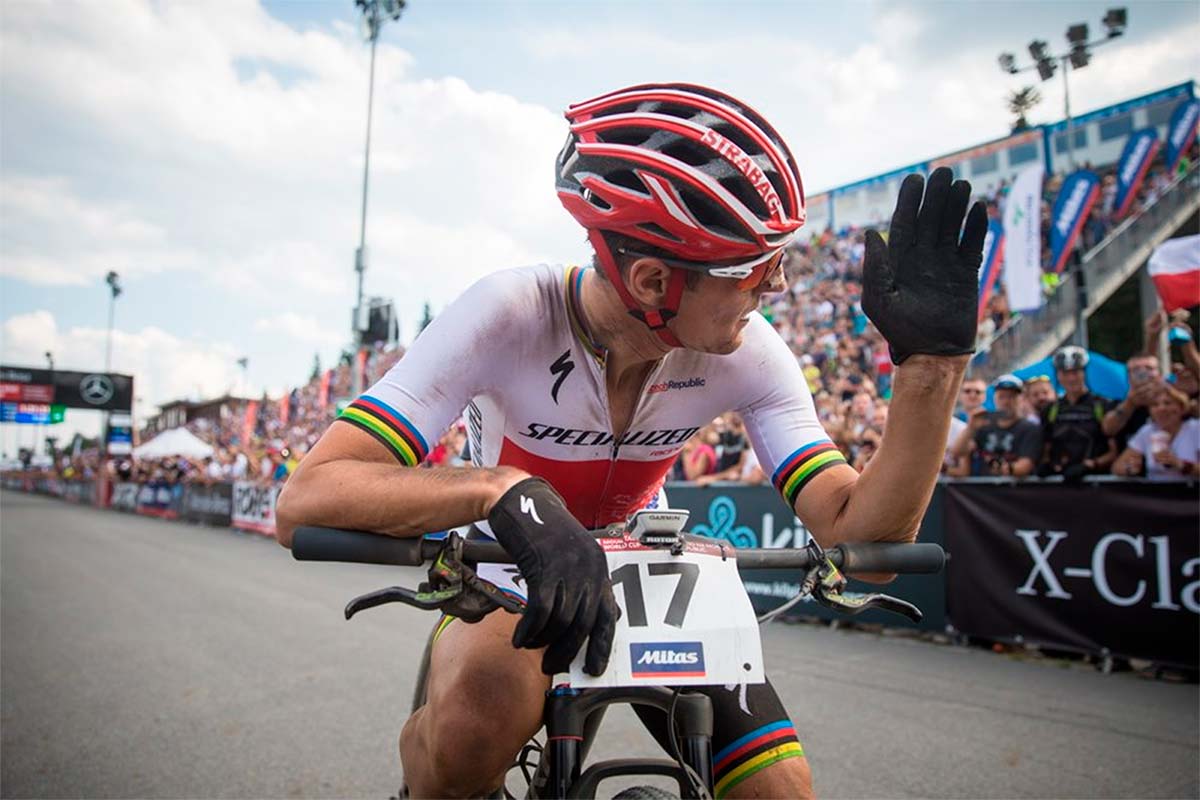 Jaroslav Kulhavý renuncia a correr en Nove Mesto: "Los seguidores no se merecen verme en los últimos puestos"