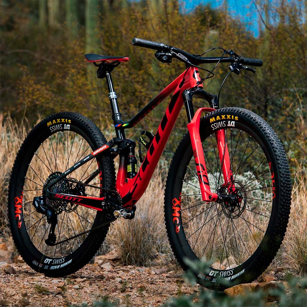 En TodoMountainBike: Así es la Scott Spark personalizada de Kate Courtney