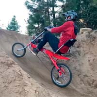 ¿Se puede hacer Freeride sobre una bicicleta reclinada? Kirt Voreis lo intenta en este vídeo