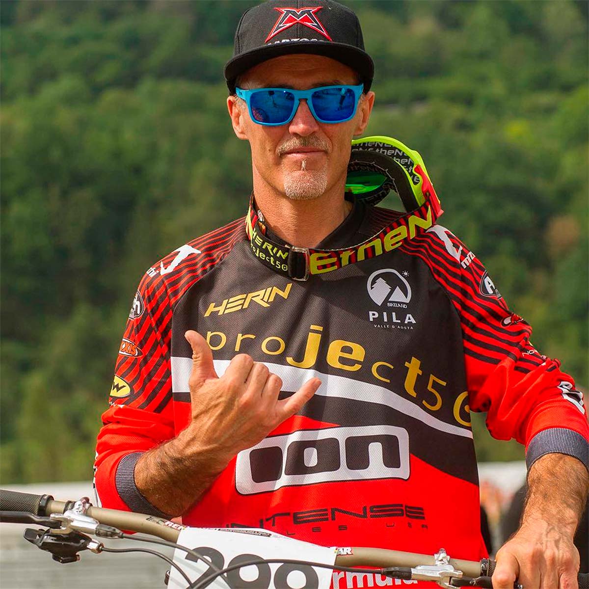 Muere en accidente de avioneta Corrado Hérin, el conocido ex-corredor italiano de DH