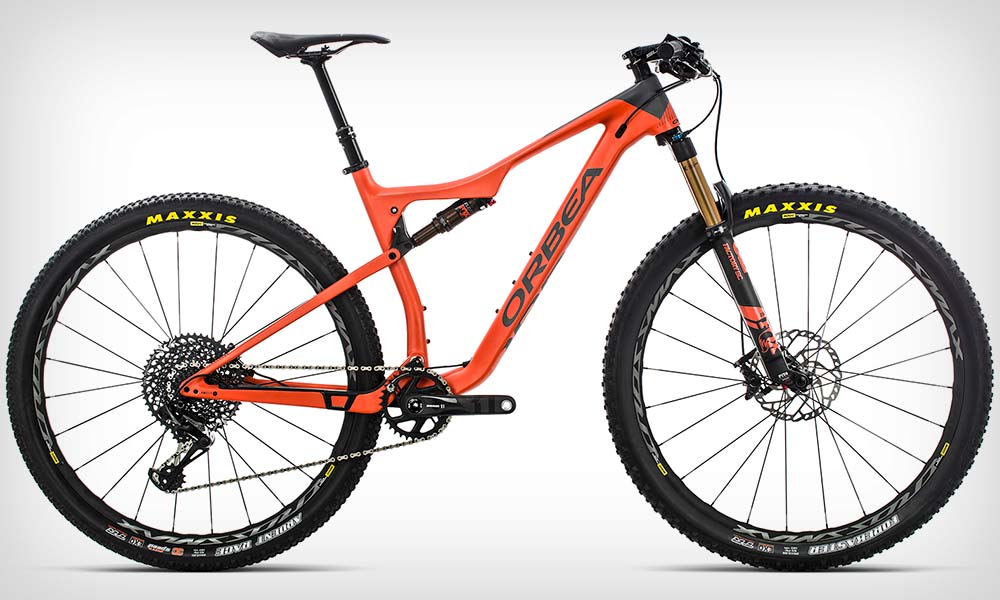 En TodoMountainBike: Orbea Oiz M10 TR, la bici perfecta para pruebas por etapas