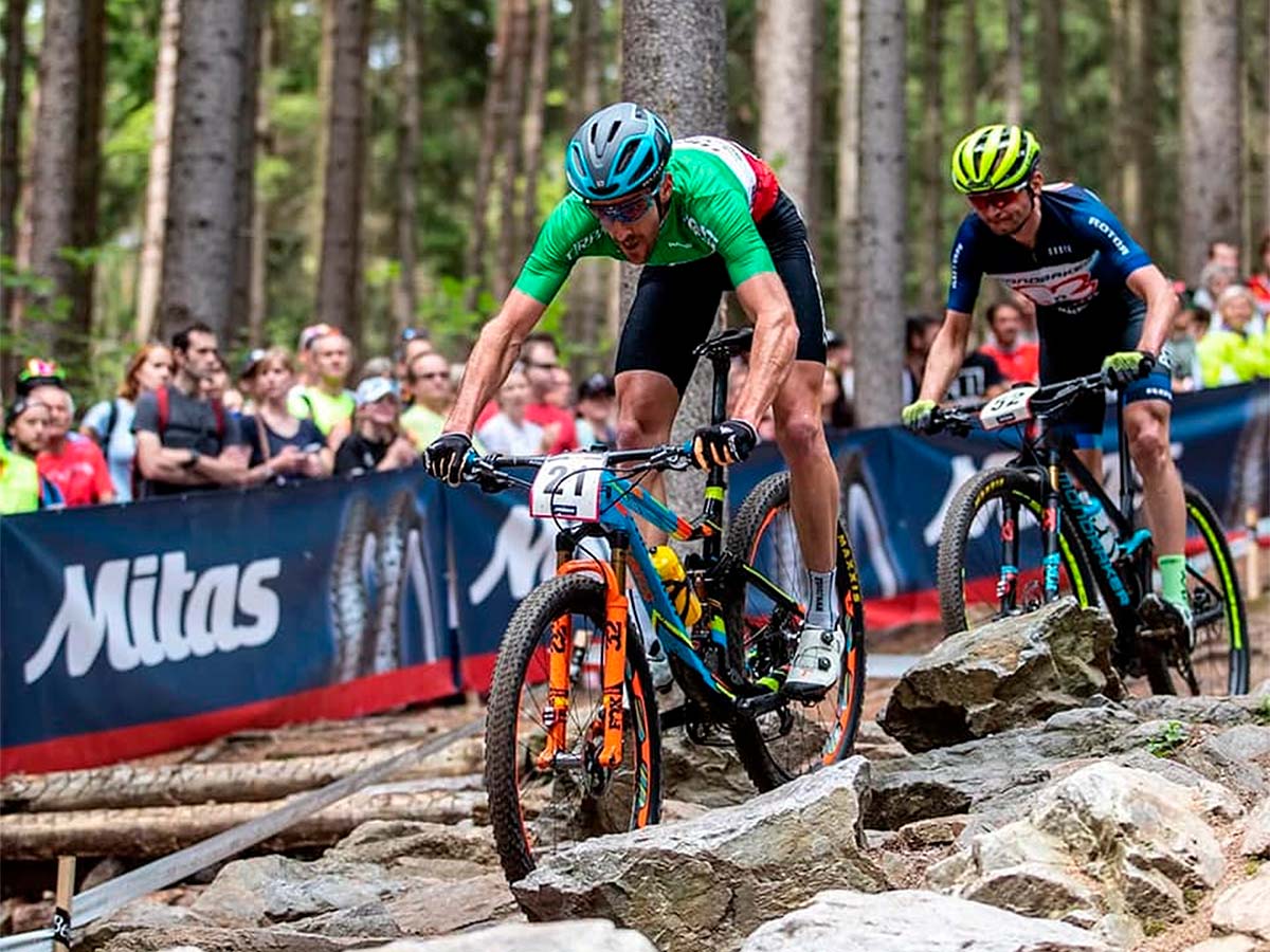 Gerhard Kerschbaumer asume el liderato del ranking UCI de XCO desbancando a Nino Schurter