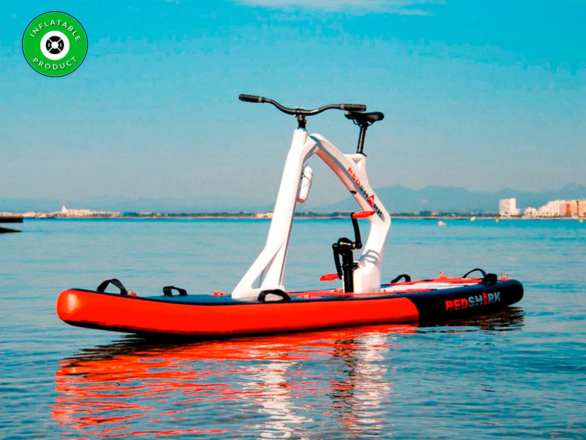 En TodoMountainBike: Ciclismo sobre el agua con la Red Shark Bike Board, una bici acuática con plataforma inflable