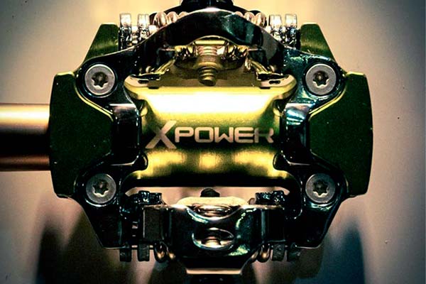 SRM X-Power, el primer pedal automático de MTB con medidor de potencia integrado