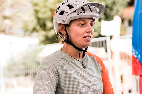 Bex Baraona y Chloe Taylor son los primeros corredores de las Enduro World Series con positivo en Covid-19