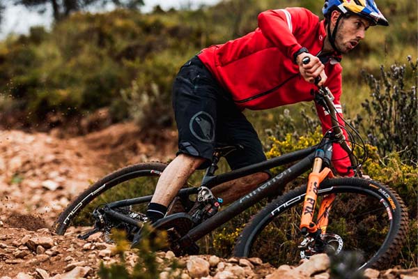 Las primeras 50 bicicletas de Atherton Bikes salen a la venta en edición limitada