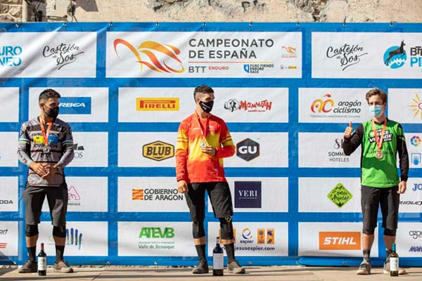 Sara Yusto y Gabriel Torralba se proclaman campeones de España de Enduro