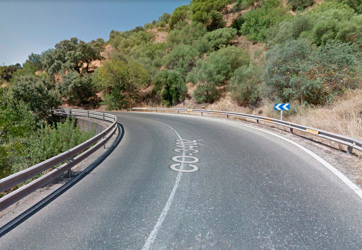 En TodoMountainBike: Muere un ciclista en Córdoba tras chocar con un quitamiedos de la carretera y entrar en parada cardíaca