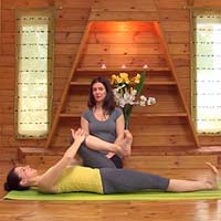 Una clase completa para iniciarse en el yoga en menos de media hora
