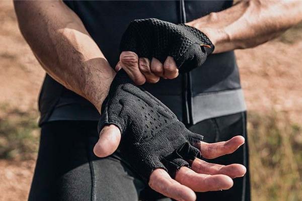 Elastic Interface lleva la comodidad de los guantes de ciclismo a otro nivel con su tecnología Palm Technology