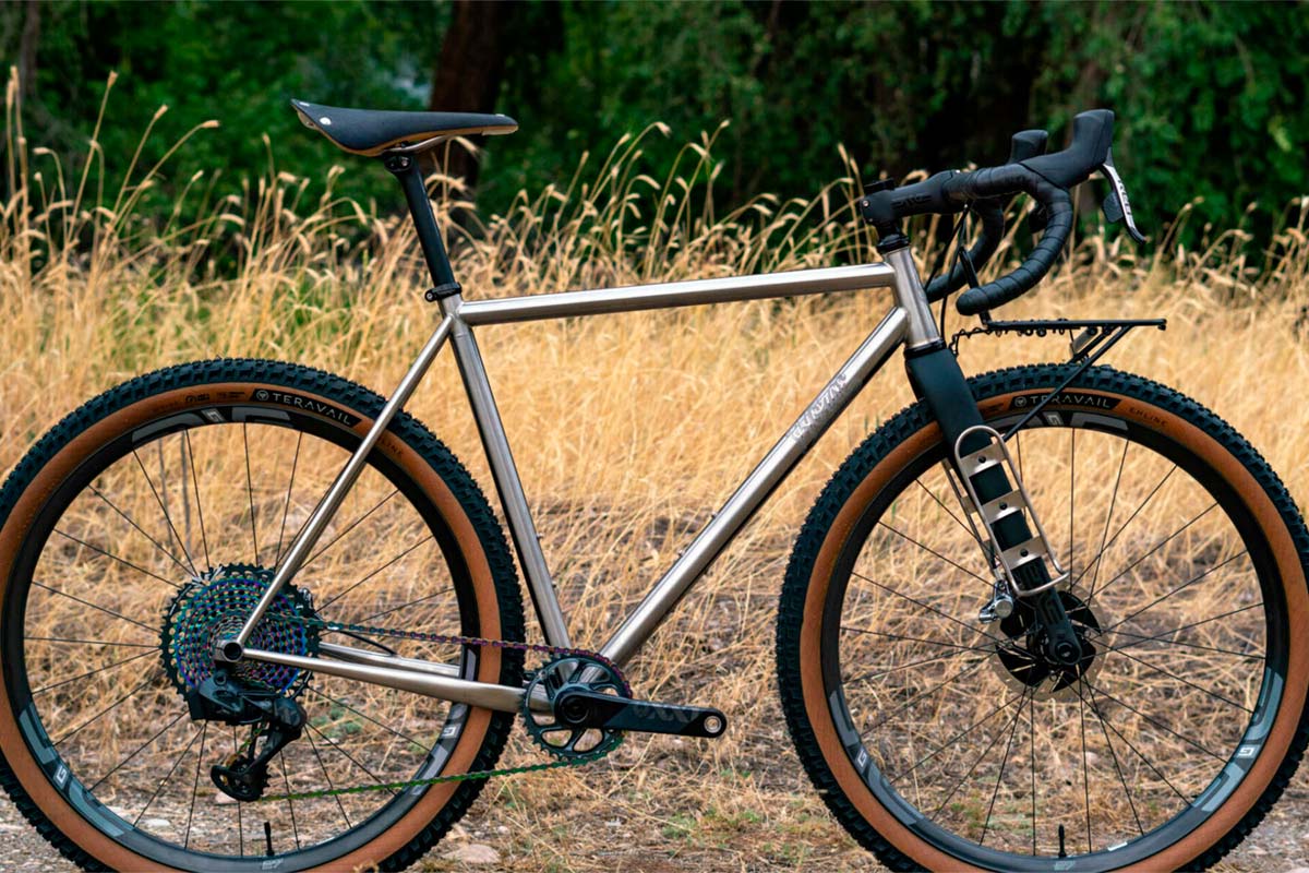 En TodoMountainBike: ENVE presenta la Adventure, una horquilla de carbono para bicicletas de gravel y bikepacking