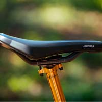 Fi'zi:k presenta los Terra Aidon X1 y X3, dos sillines específicos para e-MTB