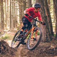 De fontanero a ciclista de montaña profesional: esta es la historia de Damien Oton