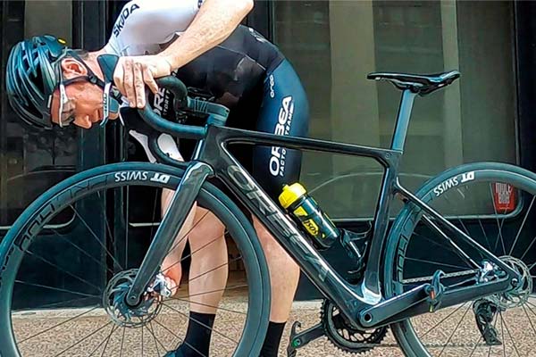Ibon Zugasti estrena a regañadientes su Orbea Orca OMX de 2021 con frenos de disco