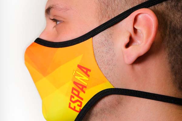 La Selección Española de Ciclismo ya tiene mascarilla oficial