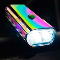 Lezyne presenta el espectacular acabado Neo Metallic para su gama de faros, portabidones y bombas de aire