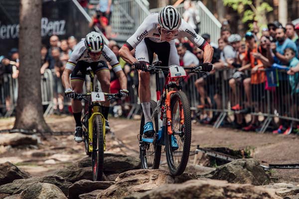Los momentos más emocionantes de la Copa del Mundo de XCO de 2019