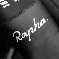 Rapha anuncia su primera línea de ropa específica para MTB a partir de 2021