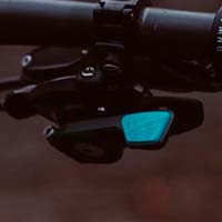 PNW Components Shifty, un pulsador más colorido para los cambios SRAM XX1 y X01