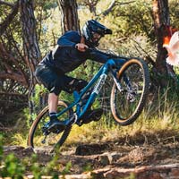 La Radon Swoop se actualiza con un cuadro de carbono y un ángulo de dirección ajustable