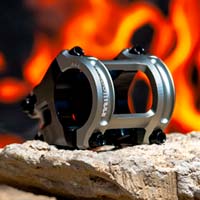 Sixpack Racing presenta la potencia Millenium, diseñada para competiciones de Descenso