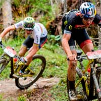 Swiss Epic 2020: Schurter-Förster y Langvad-Batten dominan la primera etapa
