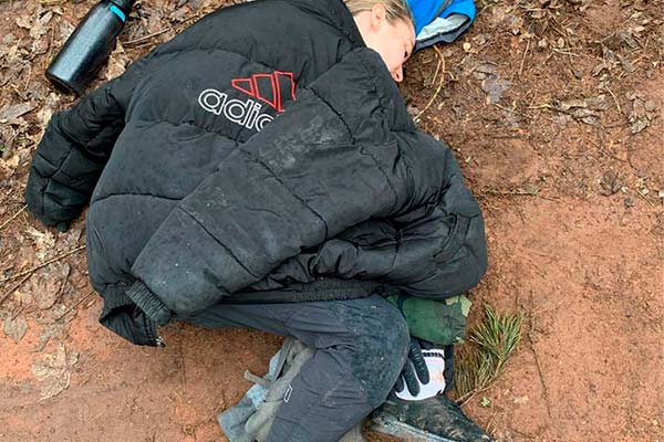 Tahnée Seagrave fuera de juego tras dislocarse el tobillo y romperse la tibia, el peroné y varios ligamentos