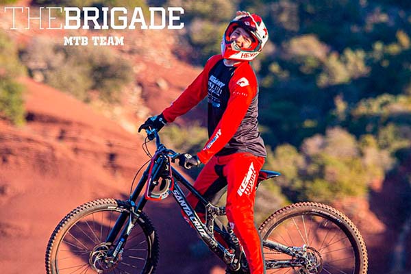 Rudy Cabirou es el compañero de Álex Marín en el nuevo The Brigade MTB Team
