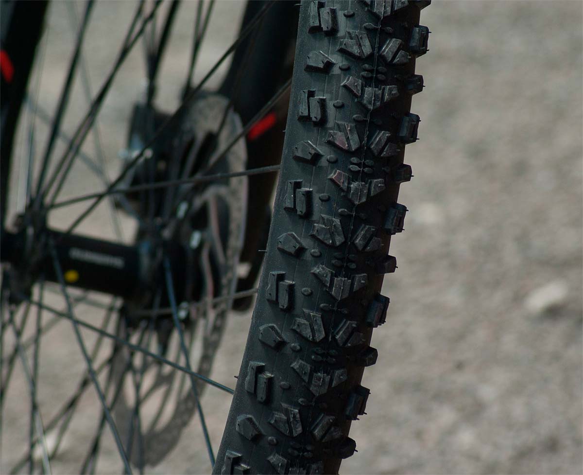 En TodoMountainBike: El TPI (Thread Per Inch) de los neumáticos de la bici, lo que hay que saber