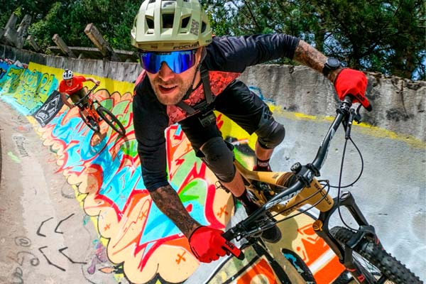 Vic Sports introduce en España la llamativa gama de gafas deportivas de Pit Viper