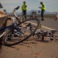 Aprobada la nueva ley de tráfico con más protección para los ciclistas y castigos más severos para conductores imprudentes